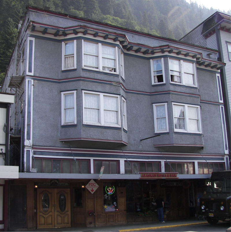 pet-friendly hotels juneau