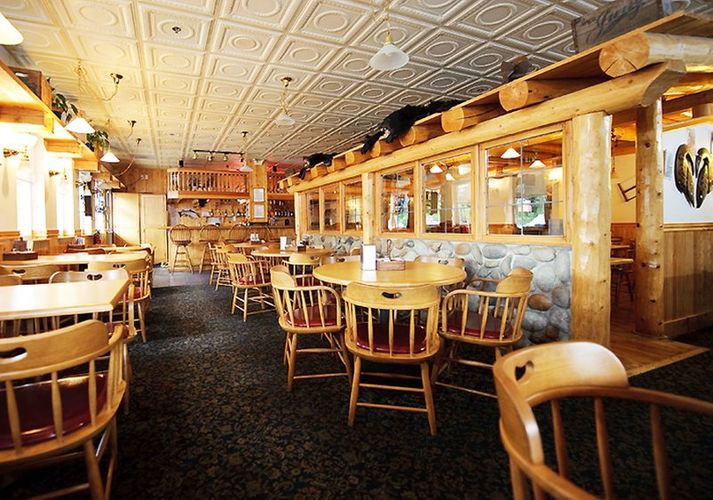 hotels in juneau restaurant